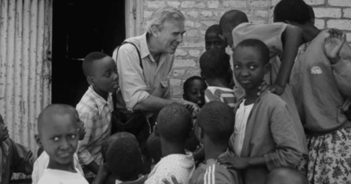 Mark Raper Centurion Entretien avec le Père Mark Raper SJ, ancien directeur international de ...